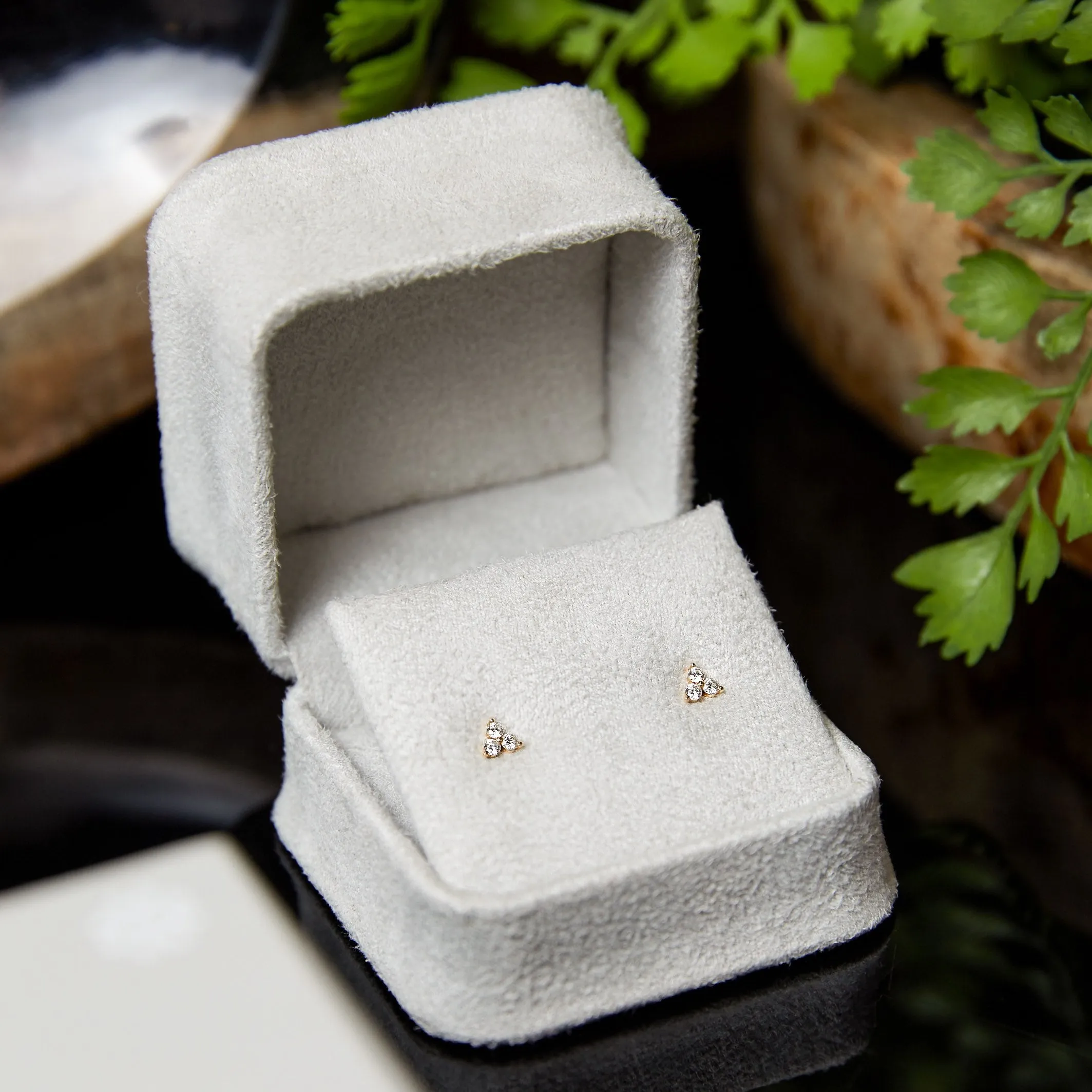 14k Solid Gold Sphere Studs 5mm