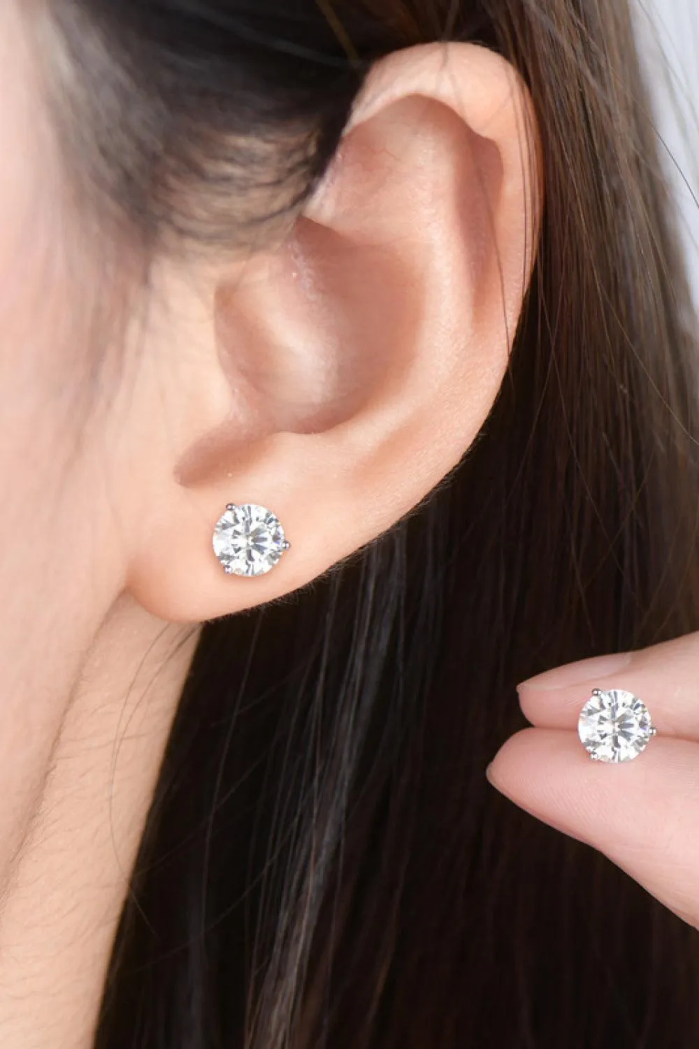 2 Ct Moissanite Platinum Stud Earrings