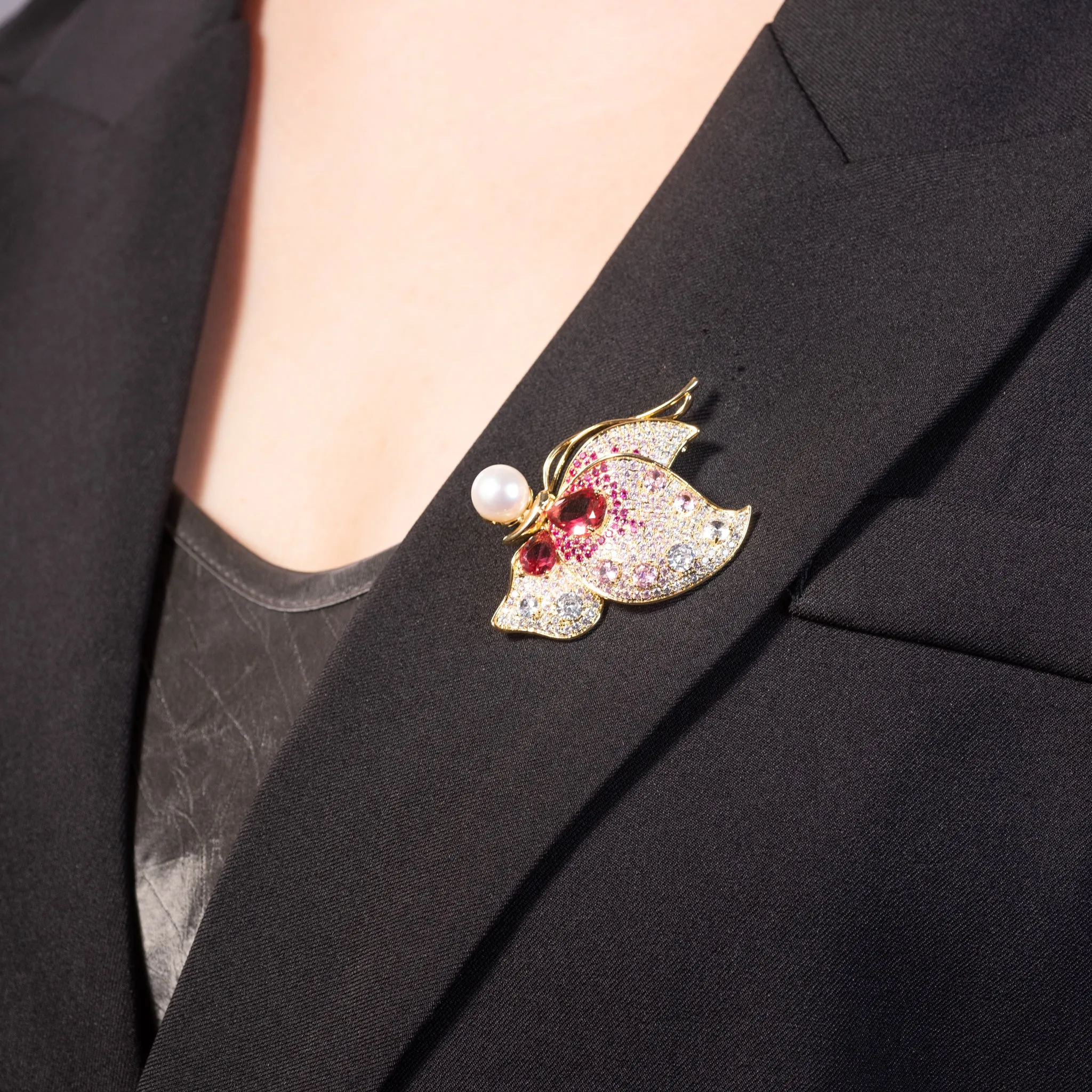 Butterfly Brooch Pin with Pearl and Pink CZ Jewelry in Yellow gold over Brass