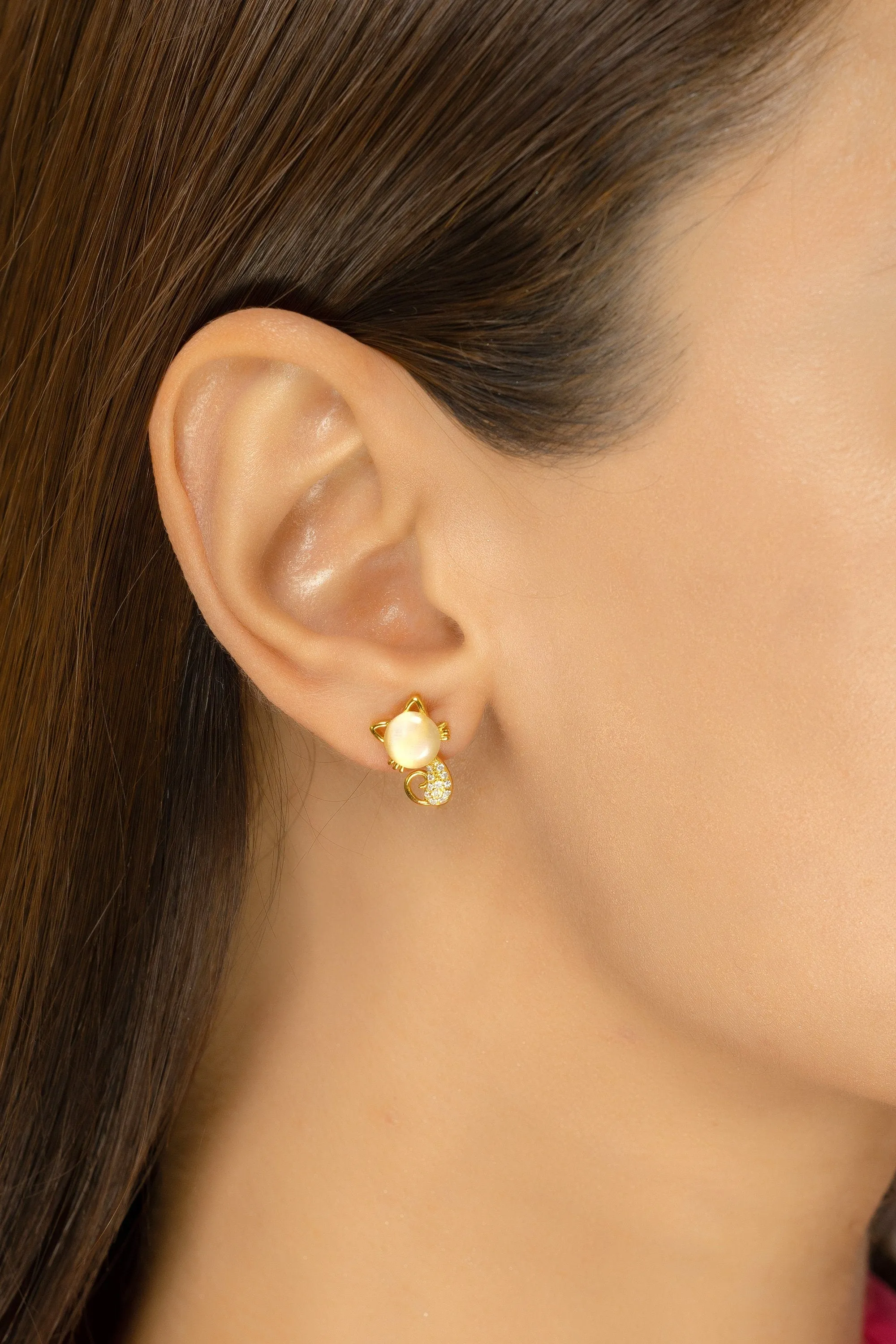 Cat studs gold