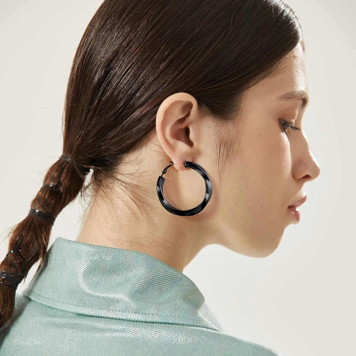 Classic Black/18K Gold Plated/Stainless Steel Hoop Earrings for Women 20mm/30mm/40mm/60mm/80mm Oversized Hypoallergenic Chunky Tube Hoops Rounded Loop Earrings Come with Box