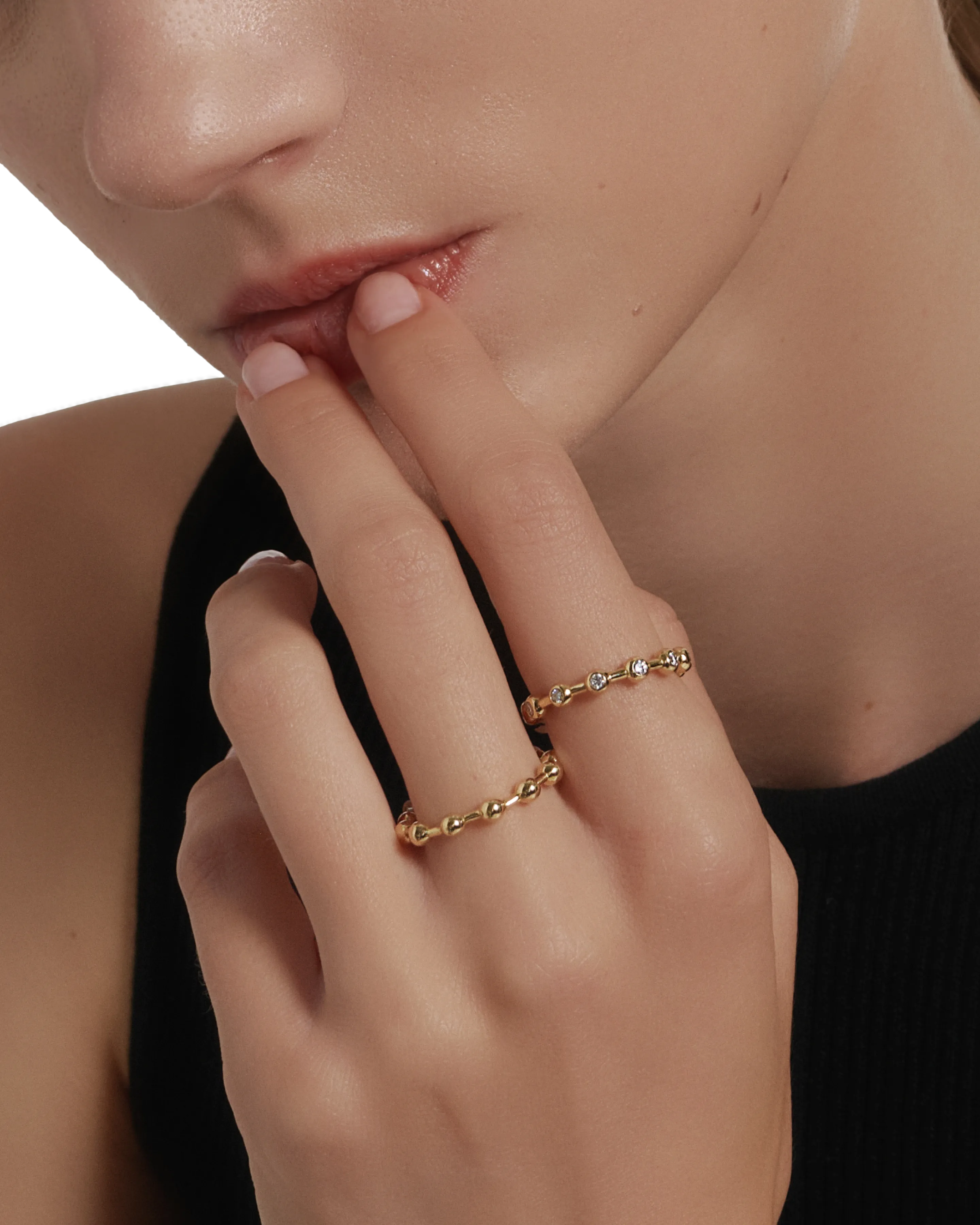 Cosmic infinity ring