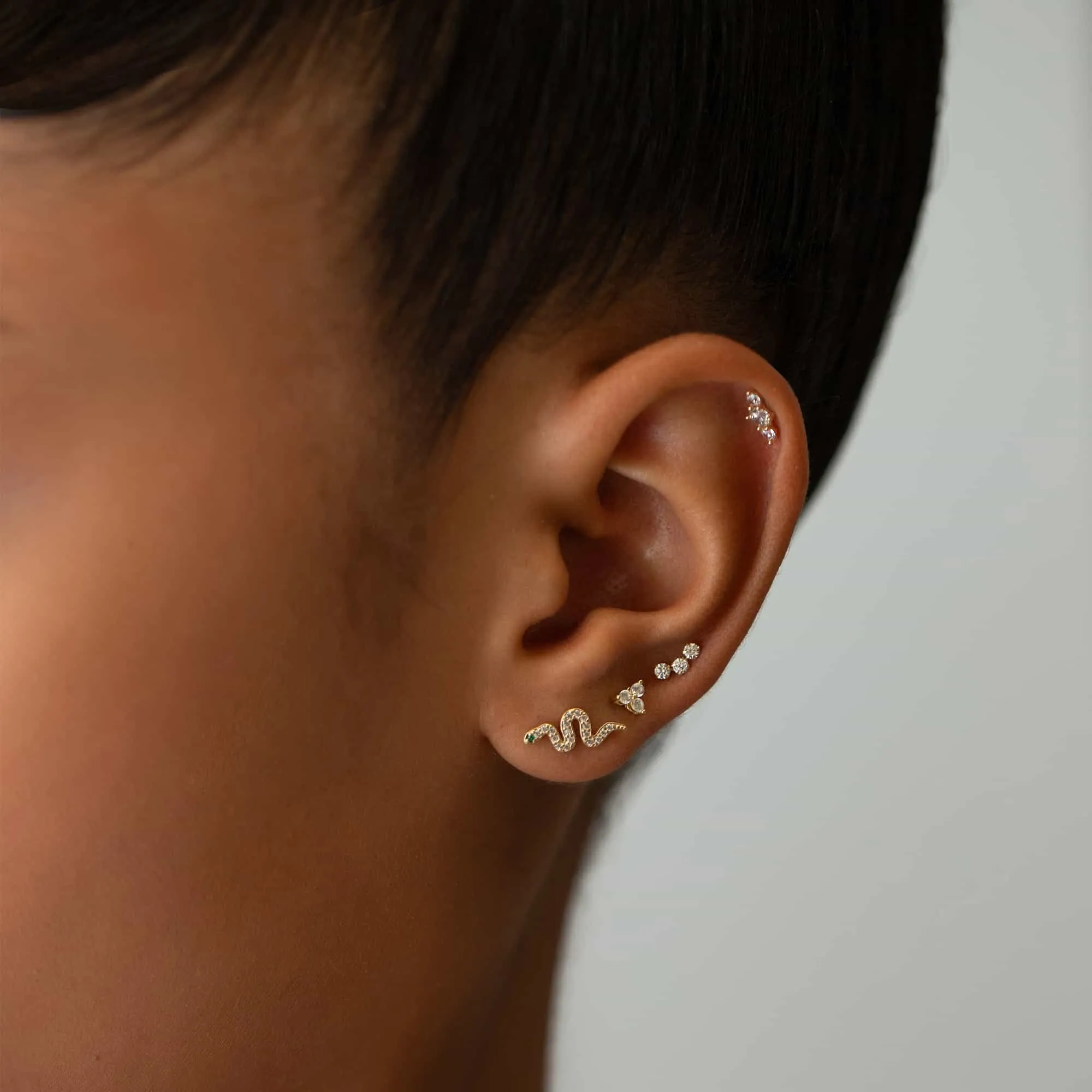 Curve Pave Bar Studs