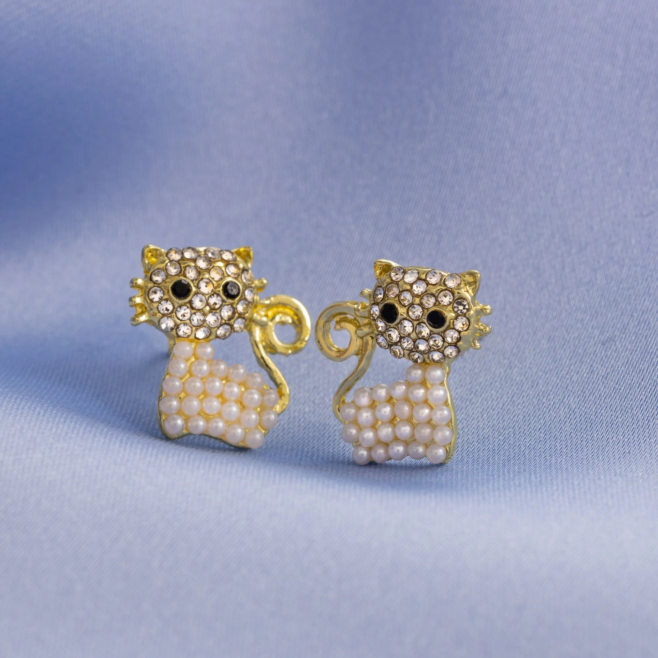 Cute Cat studs gold