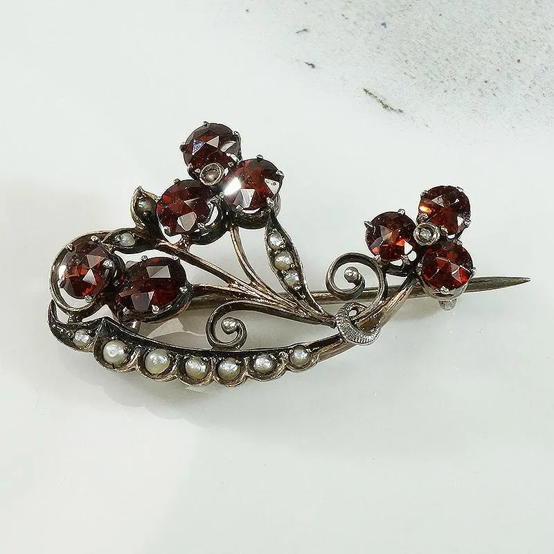 Jaunty Little Garnet & Pearl Nosegay Brooch
