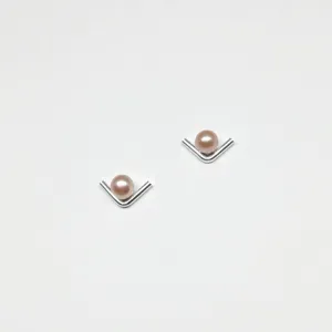 Pearl & Chevron Breloque