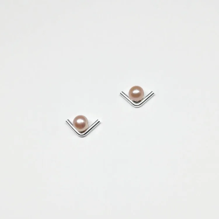 Pearl & Chevron Breloque