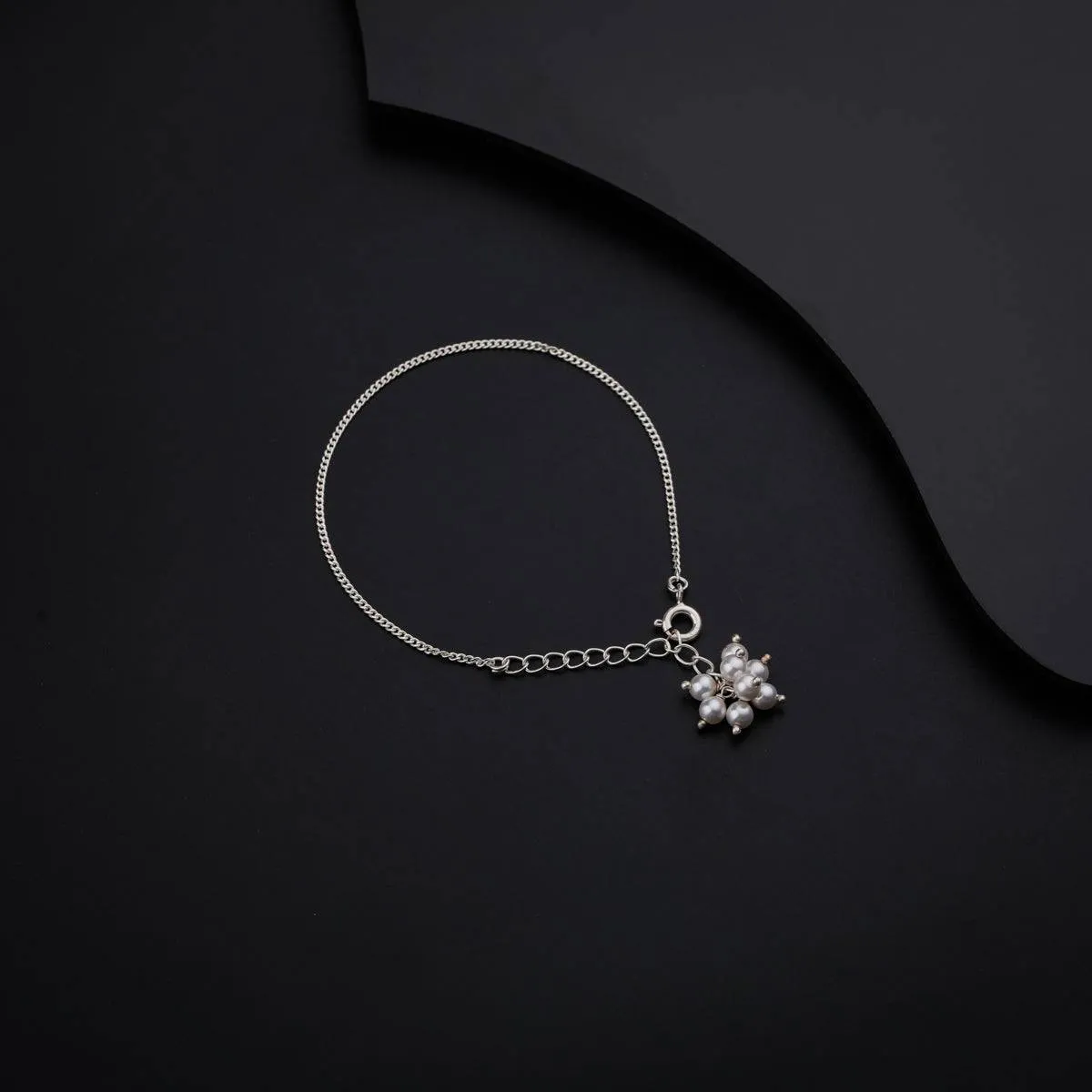 Pearl Chain Bracelet with Pearl Bunch
