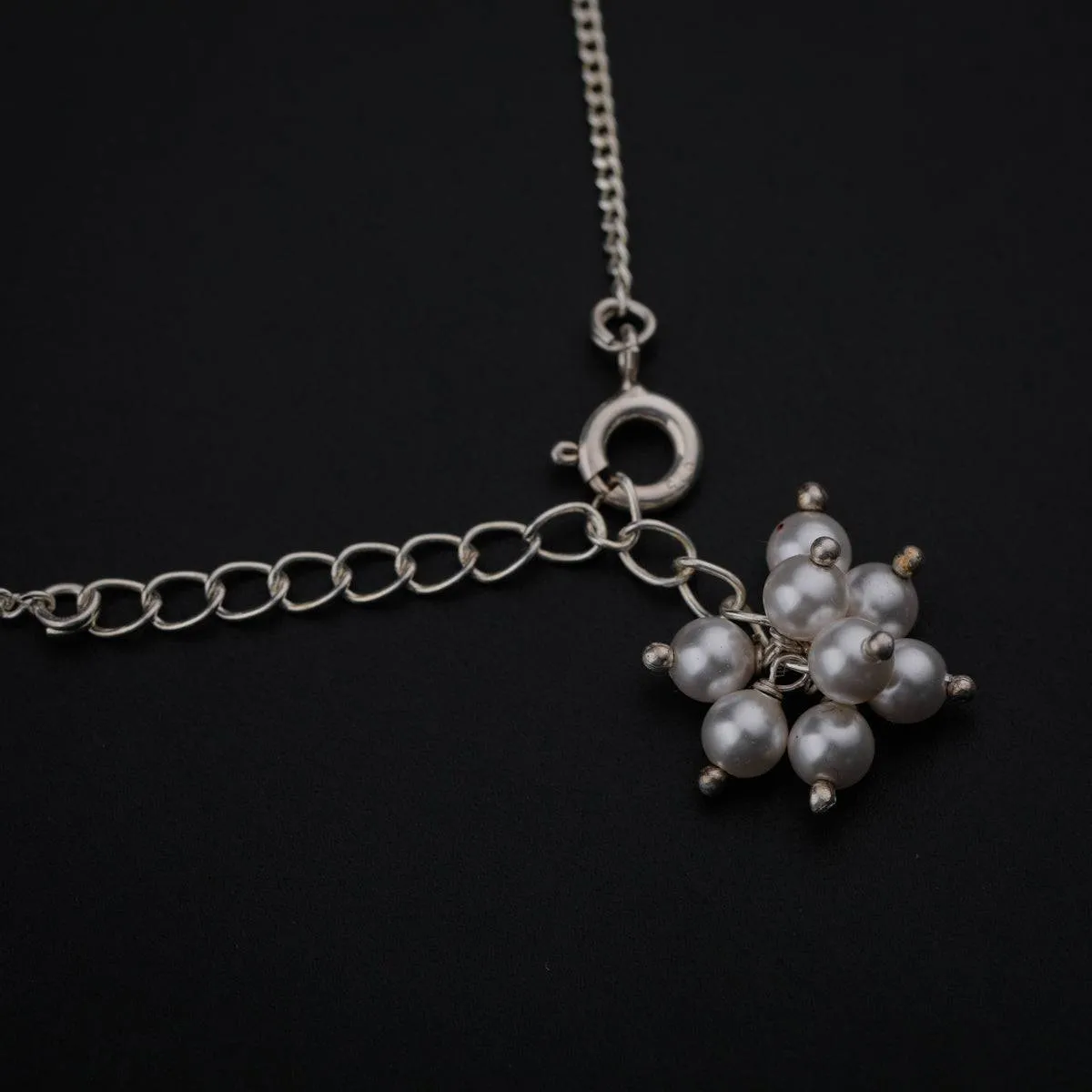 Pearl Chain Bracelet with Pearl Bunch