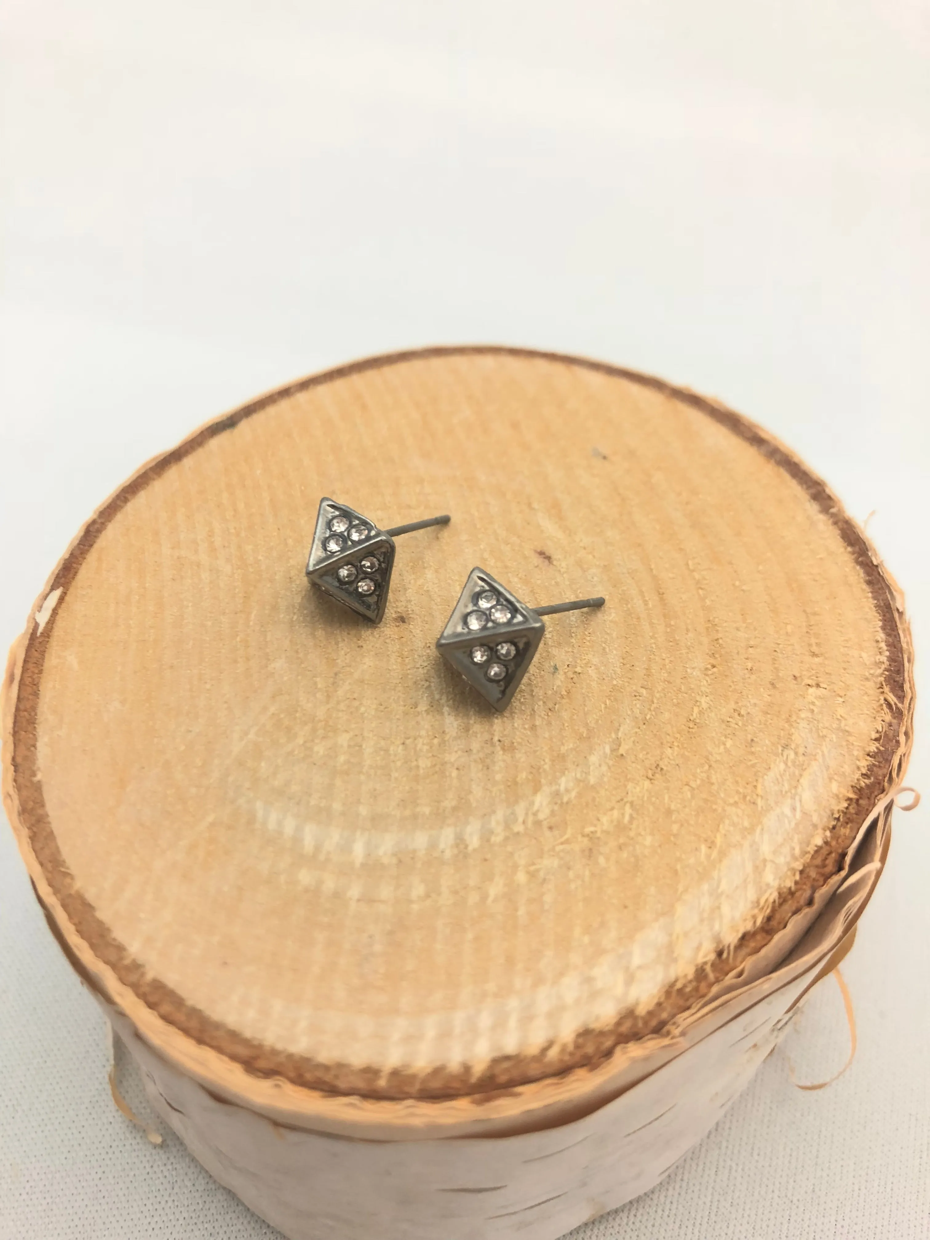 Pewter Silver Pyramids Studs