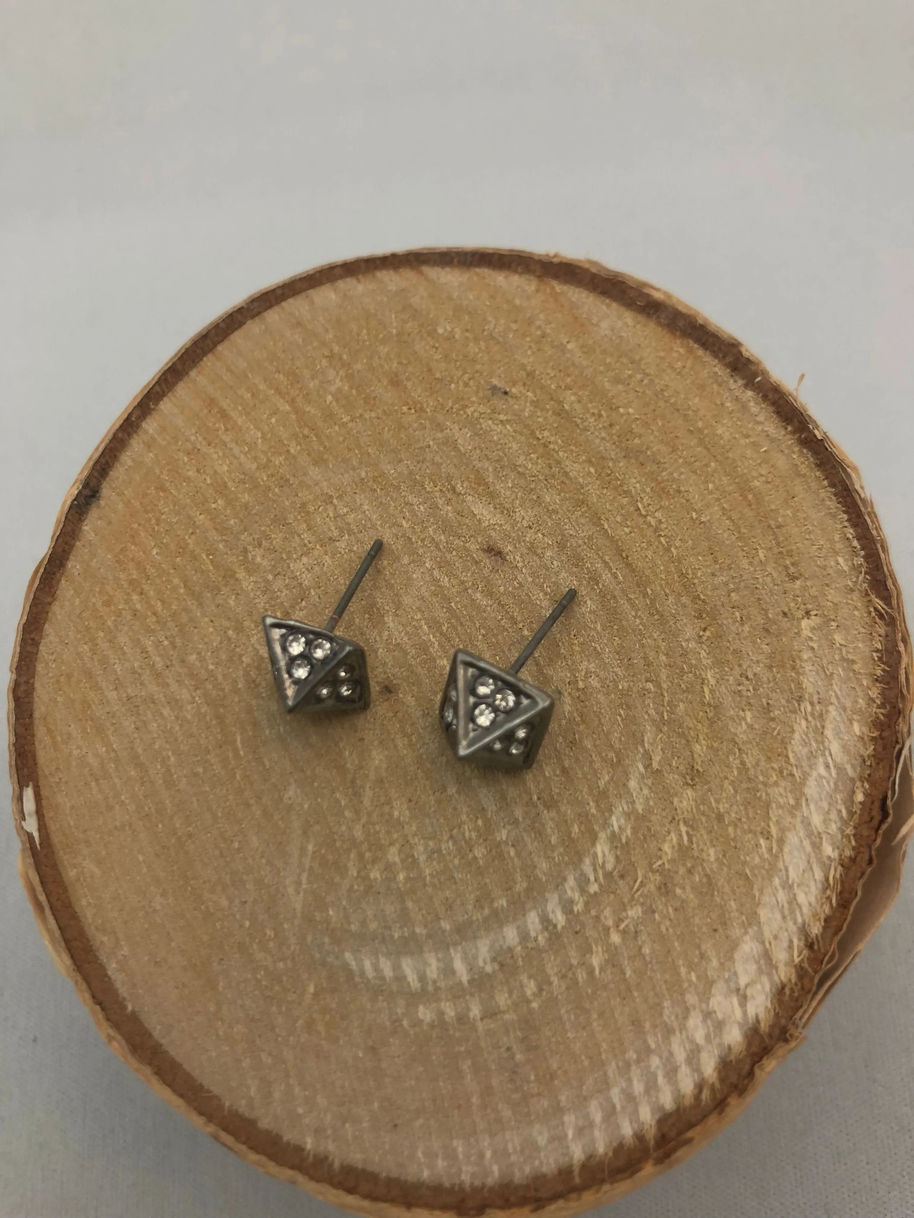 Pewter Silver Pyramids Studs