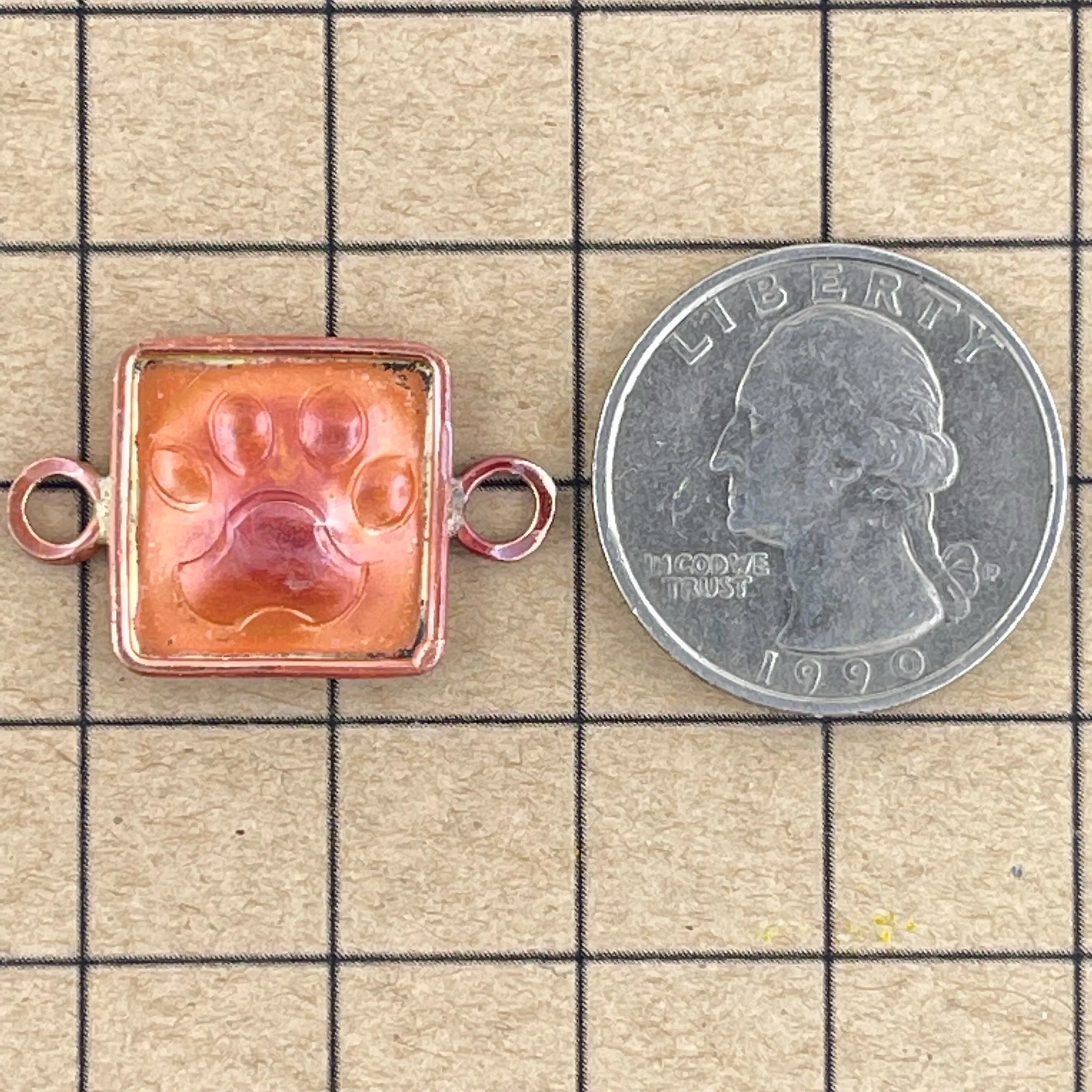 Small Side to Side Paw Print Link