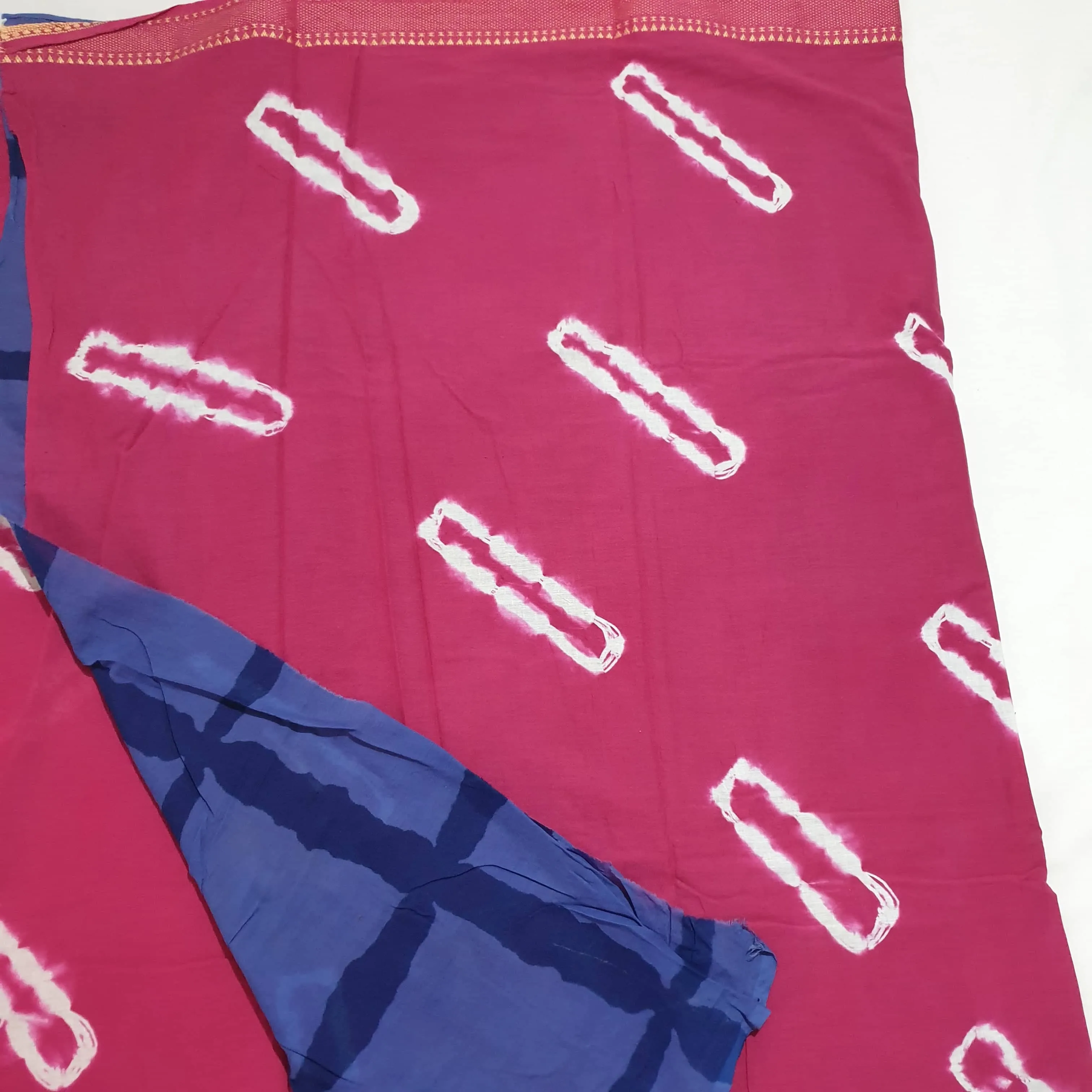 Tie and dye Cotton Saree with Thread Woven Border in SALE