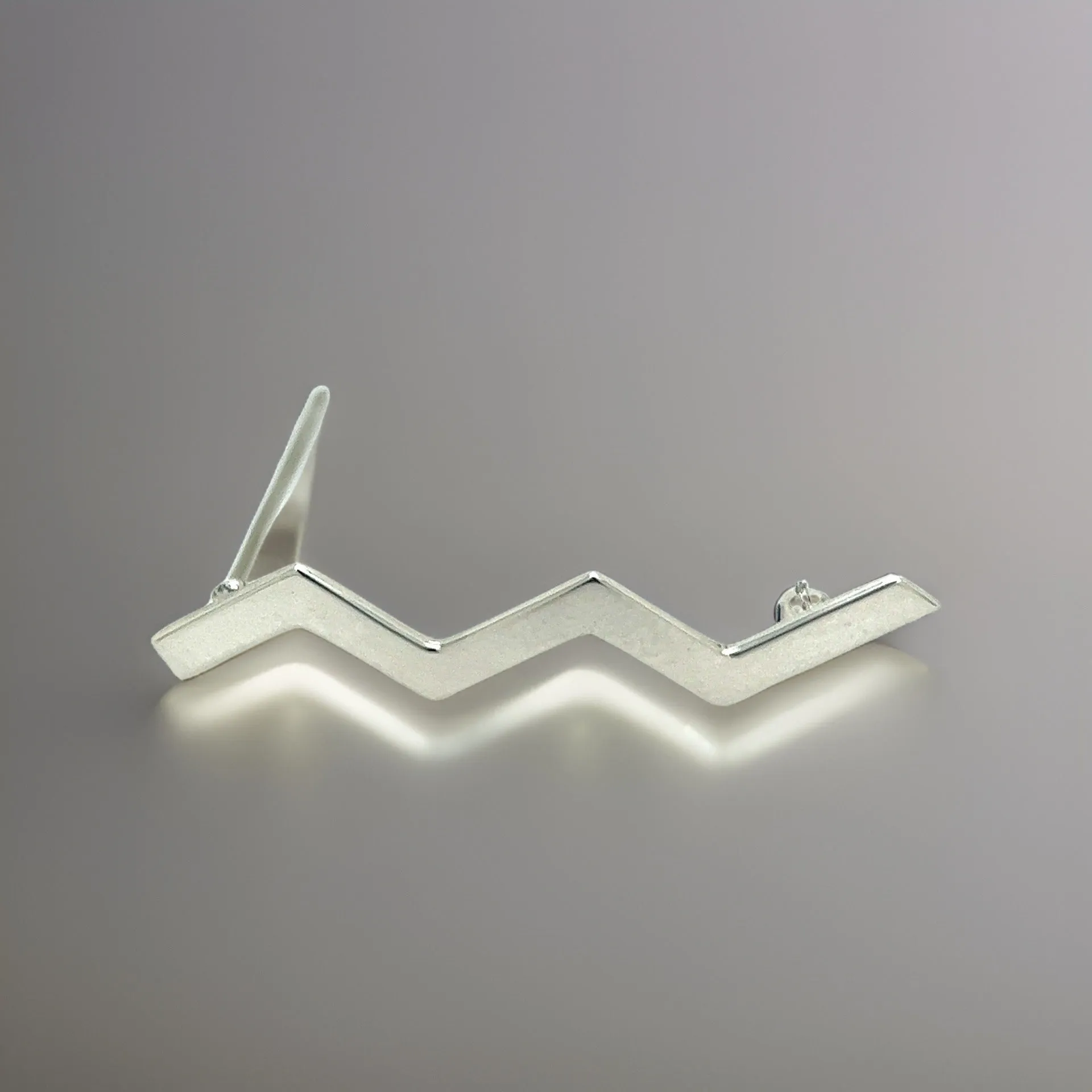 Tiffany & Co Estate Zigzag Wave Brooch Pin Sterling Silver By Paloma Picasso TIF483