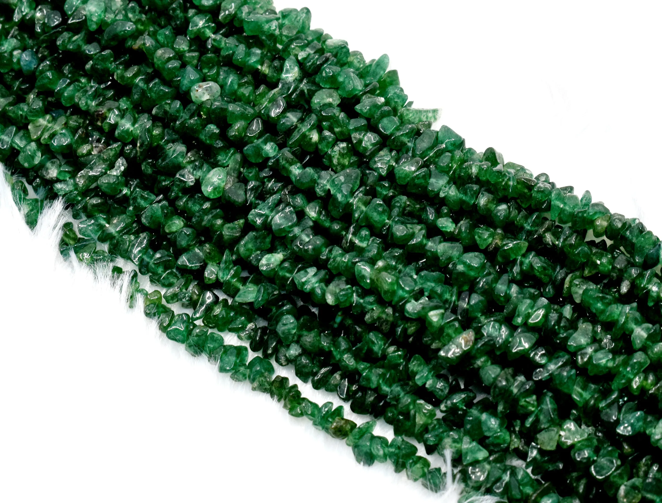 Uncut Green Jade Crystal Chip Beads for Necklace (Confidence and Determination )