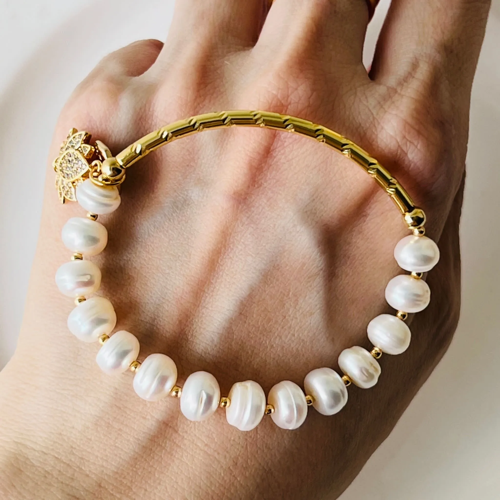 White Pearl Baby Diadem Bracelet