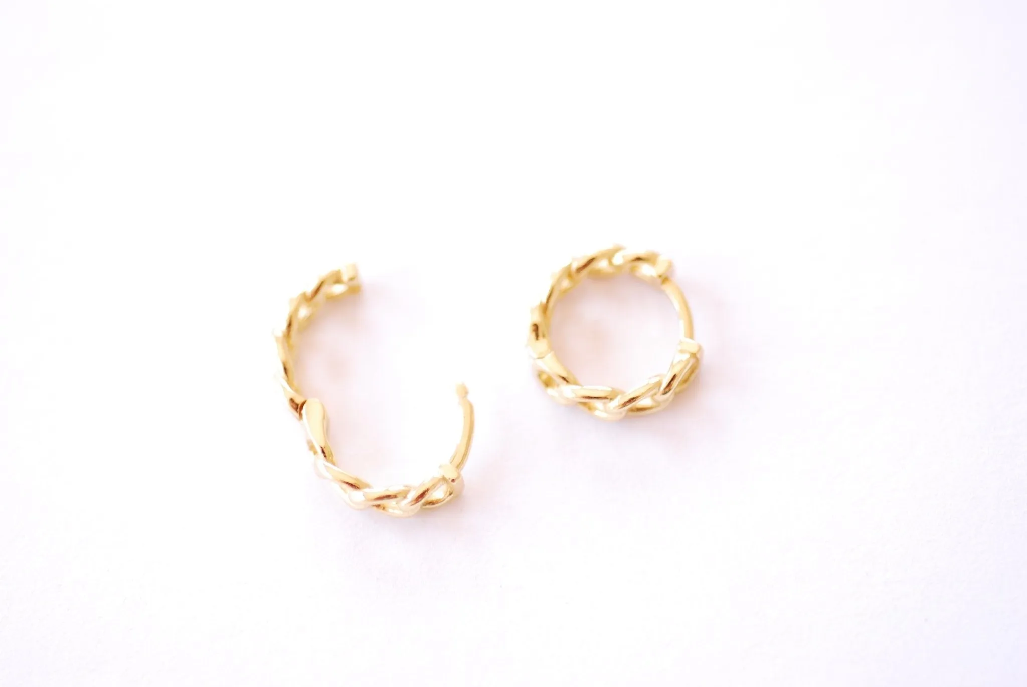 Wholesale Chain Stud Dangle Loop Circle Cuff Helix Conch Chunky Cuban Earrings - 925 Sterling Silver 16K Gold Plated B232